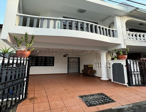 Cik Nora Resthouse